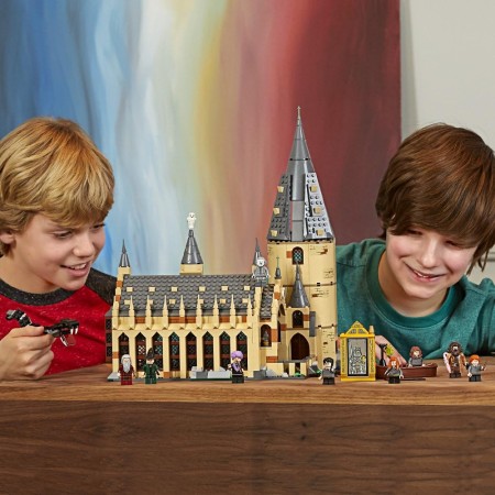 LEGO 75954 Harry Potter Hogwarts Kit de construcción del Gran Comedor, 878 piezas