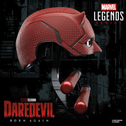 Marvel Serie Legends Daredevil | Casco y bastones de Daredevil detallados y fieles al original