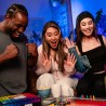 HUES and CUES | Juego de adivinanzas de colores vibrantes familiar