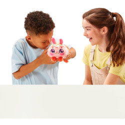 Cookeez Makery Juego de horno Cinnamon Treatz. Mezcla y haz un mejor amigo de peluche.