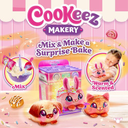 Cookeez Makery Juego de horno Cinnamon Treatz. Mezcla y haz un mejor amigo de peluche.