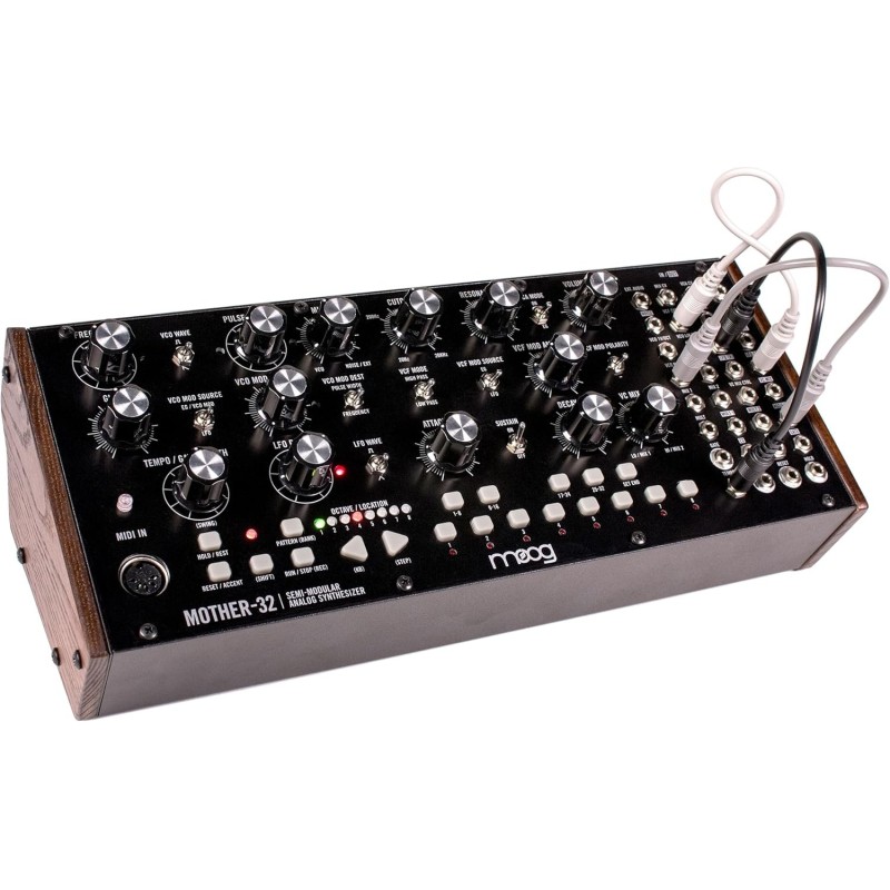 Moog Mother-32 - Sintetizador analógico semimodular Moog Mother-32 - Sintetizador analógico semimodular