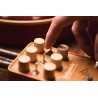 Pedal de efectos Enigmatic 82 marca Universal Audio