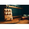 Pedal de efectos Enigmatic 82 marca Universal Audio
