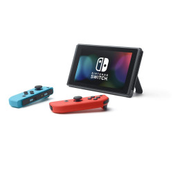 Nintendo Switch | Nintendo swtich con Joycons azul y rojo