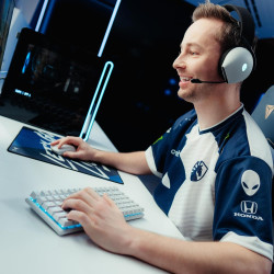 Alienware Teclado inalámbrico profesional | Teclado mecanico con conectividad de radiofrecuencia