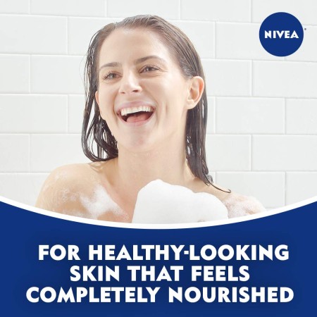 NIVEA Gel de baño refrescante de bayas silvestres e hibisco con suero nutritivo, botella de 20 onzas líquidas