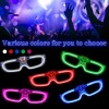 Dunzy Paquete de 100 lentes de luz LED de 5 colores, gafas de neón que brillan en la oscuridad, gafas de sol intermitentes para