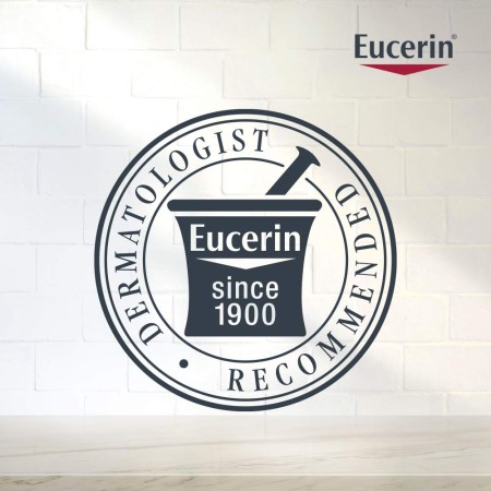 Eucerin Loción calmante para la piel, loción de cuerpo completo para piel seca y con picazón, avena natural enriquecida, botella